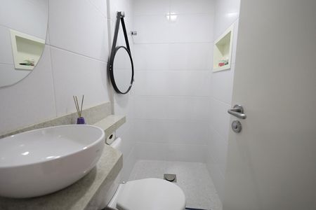 Apartamento para alugar com 60m², 2 quartos e 1 vaga Apartamento para alugar com 60m², 2 quartos e 1 vagaBanheiro
