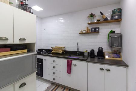 Apartamento à venda com 62m², 2 quartos e 1 vagaCozinha