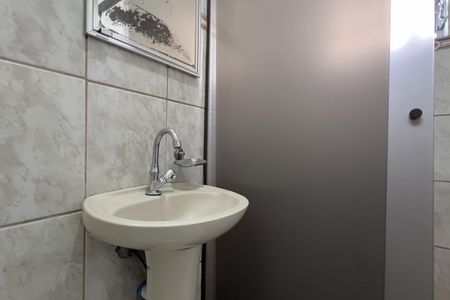 Casa para alugar com 110m², 2 quartos e sem vagaBanheiro