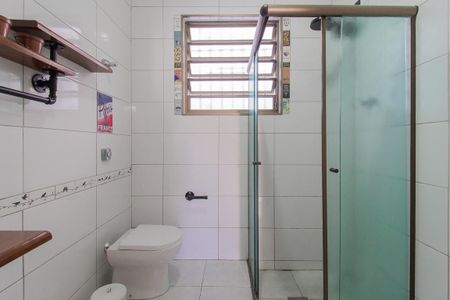 Casa para alugar com 250m², 3 quartos e 3 vagasBanheiro Social