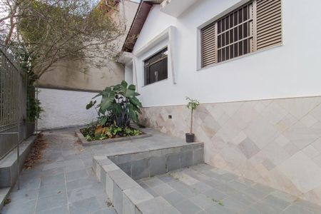 Casa para alugar com 250m², 3 quartos e 3 vagasQuintal
