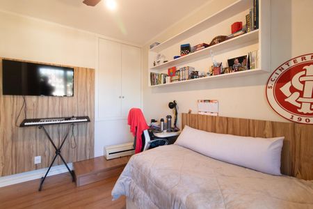 Casa à venda com 250m², 3 quartos e 3 vagas Casa à venda com 250m², 3 quartos e 3 vagasQuarto 3