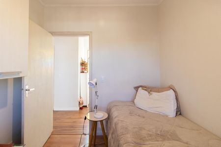 Casa à venda com 250m², 3 quartos e 3 vagas Casa à venda com 250m², 3 quartos e 3 vagasQuarto 2