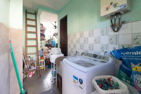 Casa à venda com 250m², 3 quartos e 3 vagas Casa à venda com 250m², 3 quartos e 3 vagasÁrea de Serviço