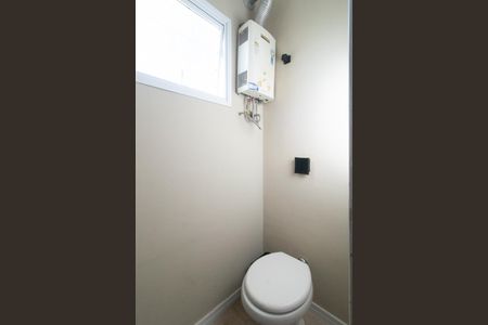 Casa à venda com 250m², 3 quartos e 3 vagas Casa à venda com 250m², 3 quartos e 3 vagasLavabo