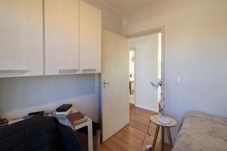 Casa à venda com 250m², 3 quartos e 3 vagas Casa à venda com 250m², 3 quartos e 3 vagasQuarto 2