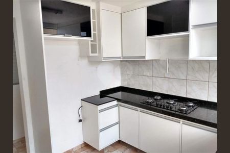 Casa à venda com 3 quartos, 90m² em Socorro, São Paulo