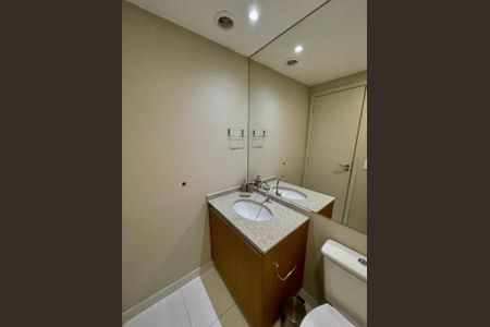 Studio à venda com 25m², 1 quarto e sem vaga Studio à venda com 25m², 1 quarto e sem vagaBanheiro