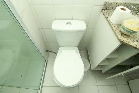 Apartamento à venda com 56m², 2 quartos e 1 vaga Apartamento à venda com 56m², 2 quartos e 1 vagaBanheiro