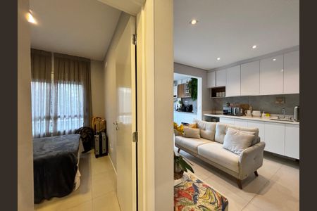Corredor  de apartamento para alugar com 1 quarto, 35m² em Vila Madalena, São Paulo