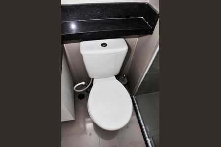 Apartamento para alugar com 49m², 2 quartos e 1 vagaDetalhe - Banheiro Social