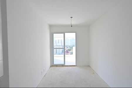 Apartamento à venda com 67m², 2 quartos e 1 vagaSala