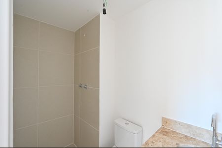 Apartamento à venda com 67m², 2 quartos e 1 vagaBanheiro da Suíte