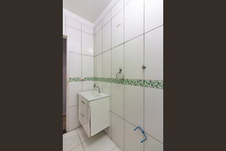 Casa à venda com 220m², 3 quartos e 2 vagas Casa à venda com 220m², 3 quartos e 2 vagasBanheiro 3