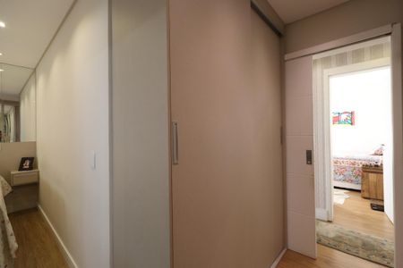 Apartamento à venda com 131m², 3 quartos e 2 vagasCloset da suíte 1