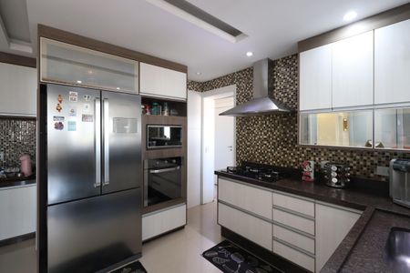 Apartamento à venda com 131m², 3 quartos e 2 vagasCozinha