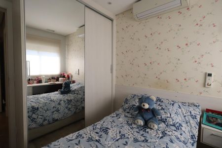 Apartamento à venda com 131m², 3 quartos e 2 vagasQuarto 2 - Suíte