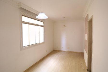 Sala de apartamento à venda com 3 quartos, 57m² em Sagrada Família, Belo Horizonte