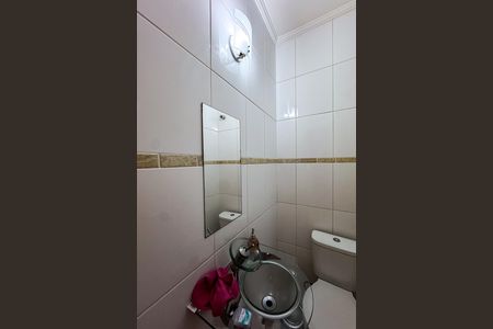 Lavabo de casa à venda com 3 quartos, 110m² em Vila Invernada, São Paulo