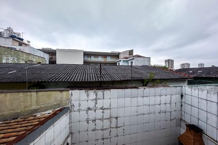 Vista de casa à venda com 3 quartos, 110m² em Vila Invernada, São Paulo