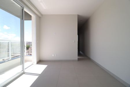 Sala de apartamento para alugar com 2 quartos, 57m² em Jaraguá, Uberlândia