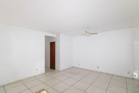 Casa para alugar com 180m², 3 quartos e 3 vagas Casa para alugar com 180m², 3 quartos e 3 vagasSala/Cozinha