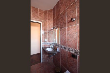 Casa à venda com 170m², 3 quartos e 2 vagasBanheiro da Suíte