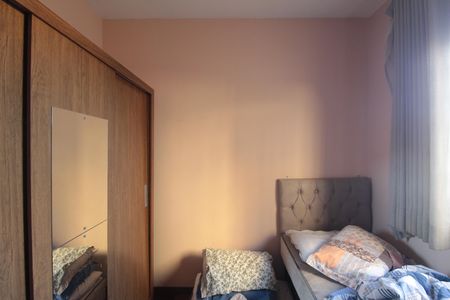 Casa à venda com 170m², 3 quartos e 2 vagasQuarto