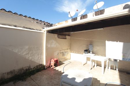Casa à venda com 170m², 3 quartos e 2 vagasÁrea Externa