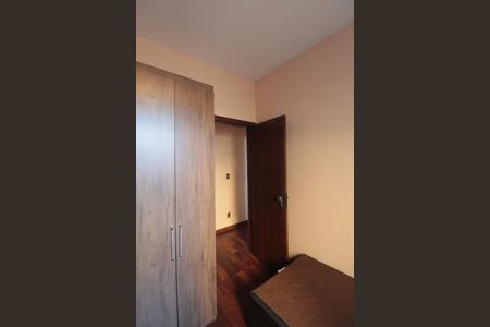 Casa à venda com 170m², 3 quartos e 2 vagasQuarto