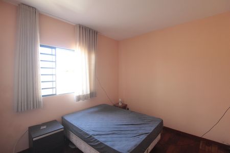 Casa à venda com 170m², 3 quartos e 2 vagasSuíte