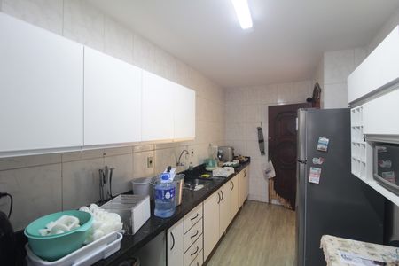 Casa à venda com 170m², 3 quartos e 2 vagasCozinha