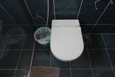 Casa à venda com 170m², 3 quartos e 2 vagasBanheiro Social