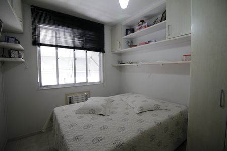 Quarto 2 de apartamento para alugar com 2 quartos, 50m² em Freguesia (jacarepaguá), Rio de Janeiro