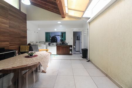 Quintal  de casa à venda com 3 quartos, 174m² em Vila Carrão, São Paulo