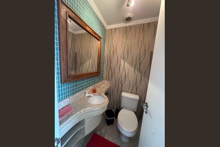Apartamento à venda com 143m², 4 quartos e 2 vagas Apartamento à venda com 143m², 4 quartos e 2 vagasBanheiro