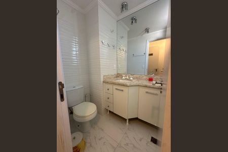 Banheiro de apartamento à venda com 4 quartos, 143m² em Vila Augusta, Guarulhos