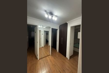 Apartamento à venda com 143m², 4 quartos e 2 vagas Apartamento à venda com 143m², 4 quartos e 2 vagasQuarto