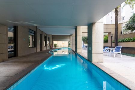 Apartamento para alugar com 38m², 1 quarto e sem vaga Apartamento para alugar com 38m², 1 quarto e sem vagaÁrea comum - Piscina