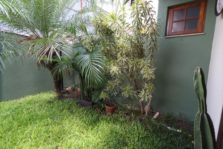 Casa à venda com 300m², 2 quartos e 8 vagasJardim