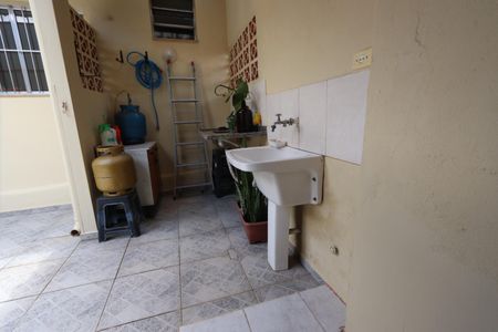 Casa à venda com 300m², 2 quartos e 8 vagasLavanderia