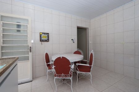 Casa à venda com 300m², 2 quartos e 8 vagasCozinha