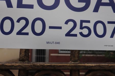 Casa à venda com 300m², 2 quartos e 8 vagasCódigo