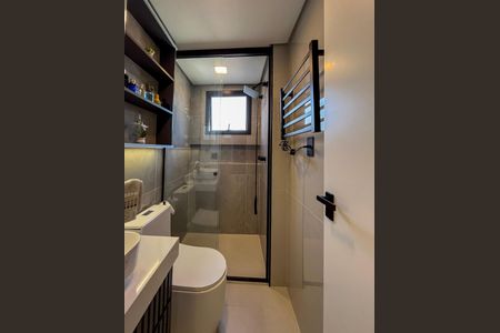 Apartamento à venda com 85m², 3 quartos e 1 vaga Apartamento à venda com 85m², 3 quartos e 1 vagaBanheiro Social