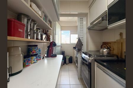 Cozinha de apartamento à venda com 2 quartos, 62m² em Vila das Merces, São Paulo