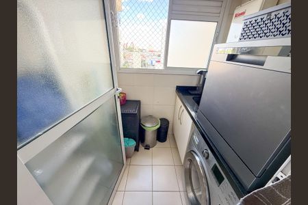 Apartamento à venda com 62m², 2 quartos e 1 vaga Apartamento à venda com 62m², 2 quartos e 1 vagaÁrea de Serviço