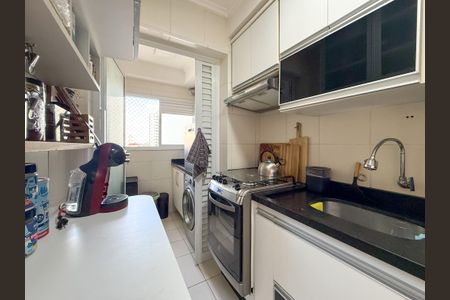 Cozinha de apartamento à venda com 2 quartos, 62m² em Vila das Merces, São Paulo
