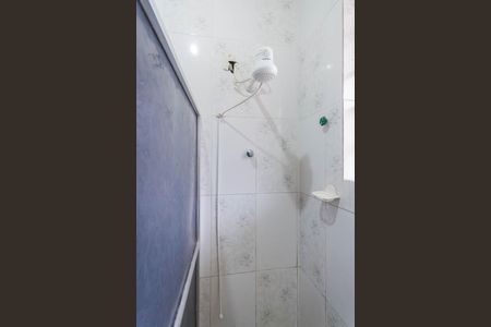 Apartamento para alugar com 60m², 2 quartos e sem vagaBanheiro