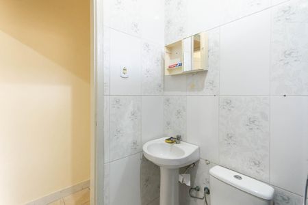 Apartamento para alugar com 60m², 2 quartos e sem vagaBanheiro