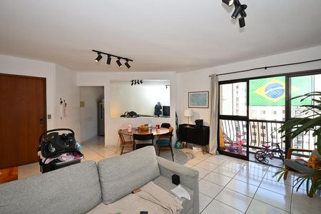 Apartamento à venda com 69m², 2 quartos e 1 vagaSala